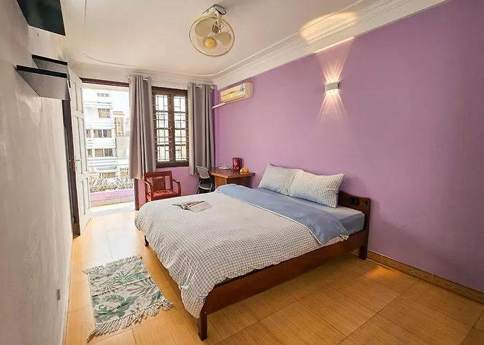 Rainbow Homestay - No 8 Alley 18B Tong Dan